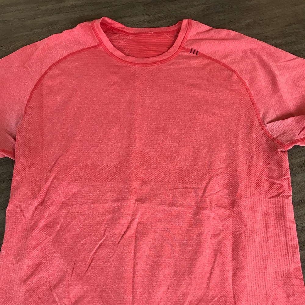Men’s Lululemon Shirt